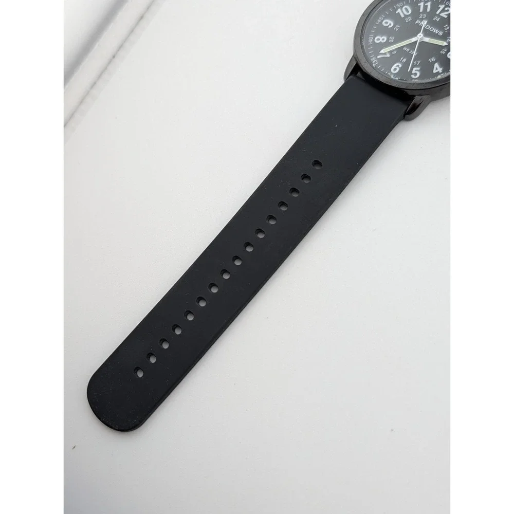 Pindows Watch Men 38mm Case Black Silicone‎ Band- New Battery